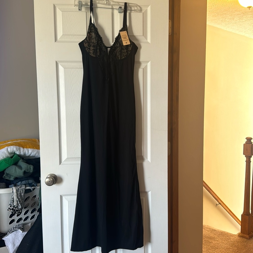 Popular Shapeware dress and ever worn size medium